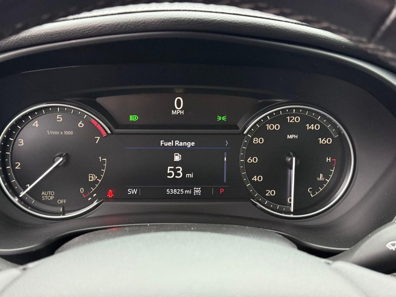 Cadillac XT4 Vehicle Full-screen Gallery Image 23