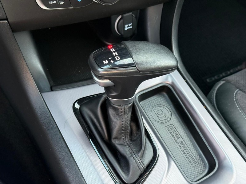 Dodge Charger Vehicle Image 26