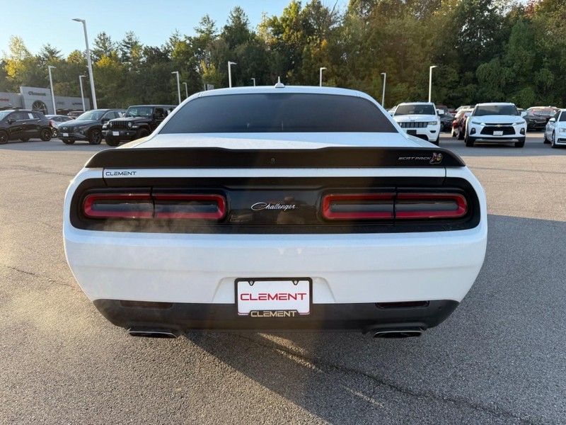Dodge Challenger Vehicle Image 07