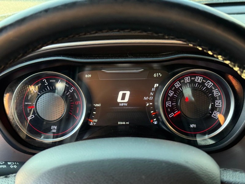 Dodge Challenger Vehicle Image 19