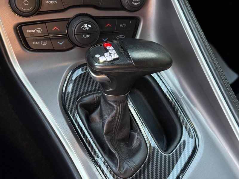 Dodge Challenger Vehicle Image 20