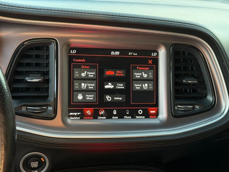 Dodge Challenger Vehicle Image 21
