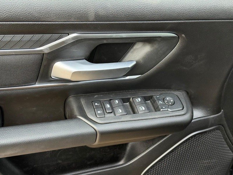 Ram 1500 Vehicle Image 13