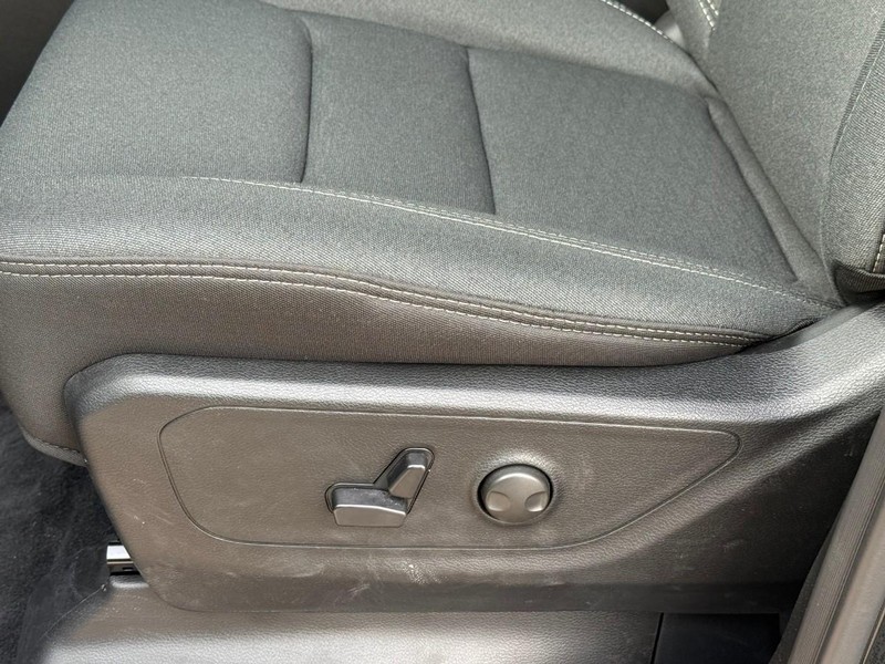 Ram 1500 Vehicle Image 15