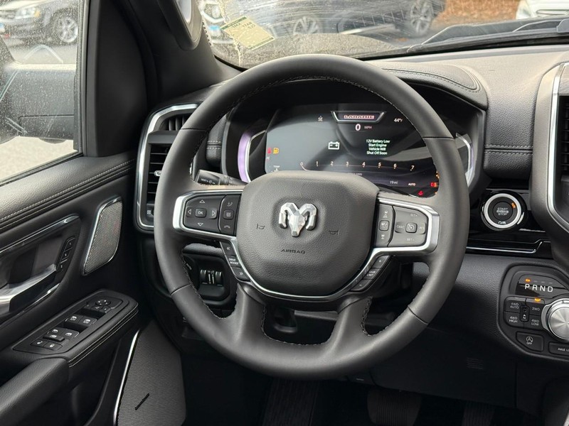 Ram 1500 Vehicle Image 11