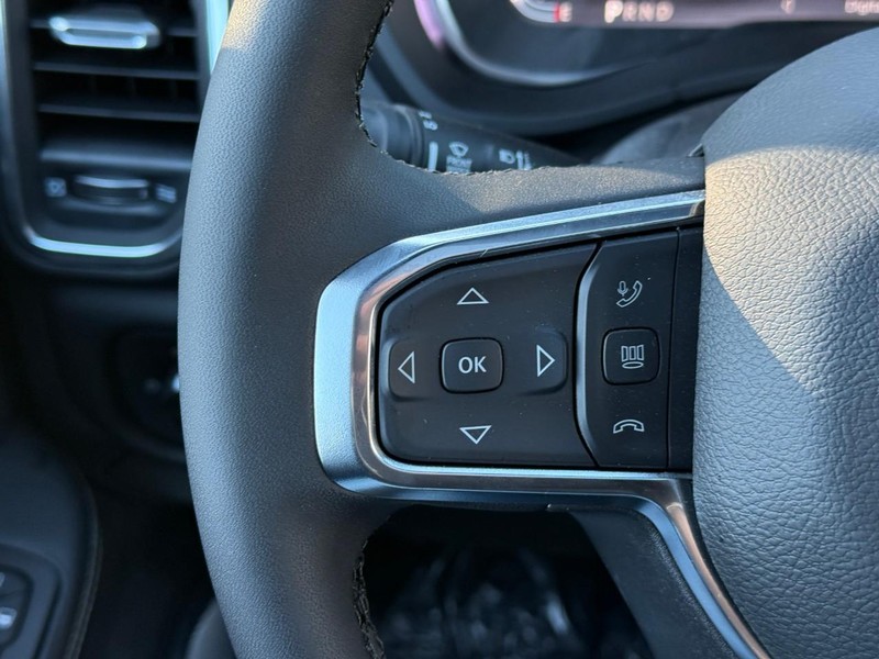 Ram 3500 Vehicle Image 18