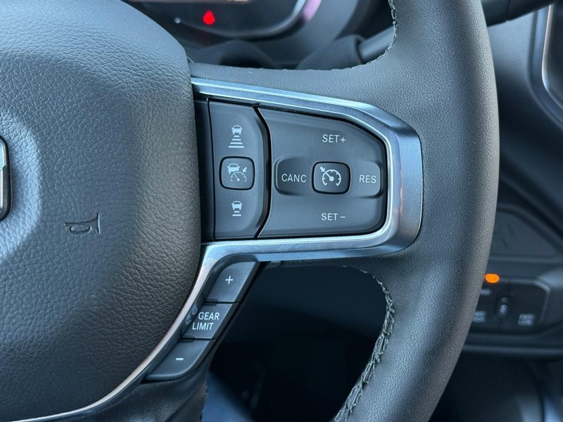 Ram 3500 Vehicle Image 19