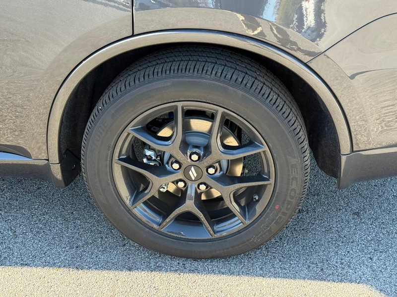 Dodge Durango Vehicle Full-screen Gallery Image 4