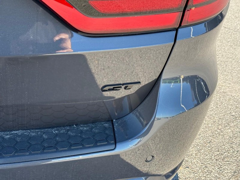 Dodge Durango Vehicle Full-screen Gallery Image 5