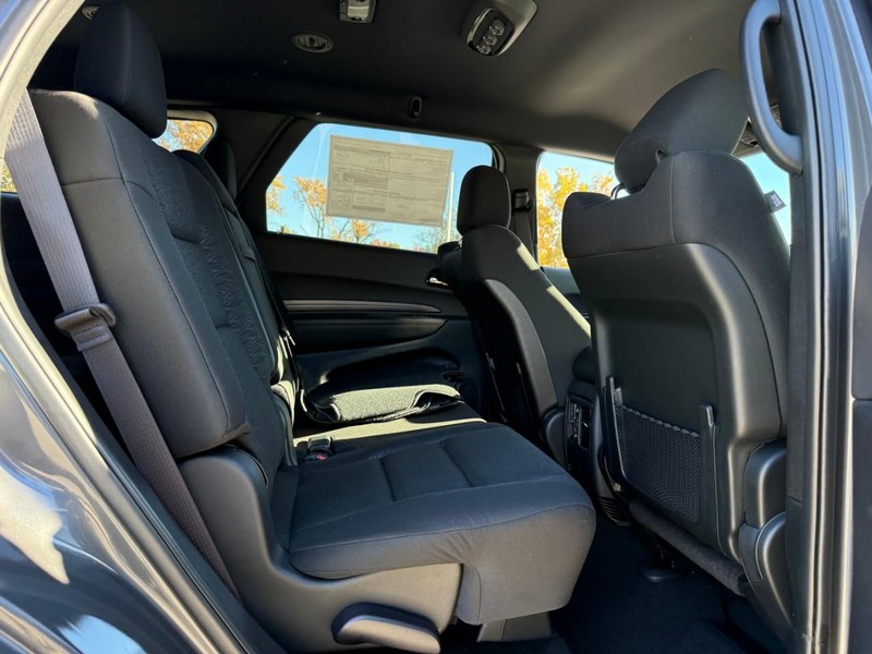 Dodge Durango Vehicle Full-screen Gallery Image 6