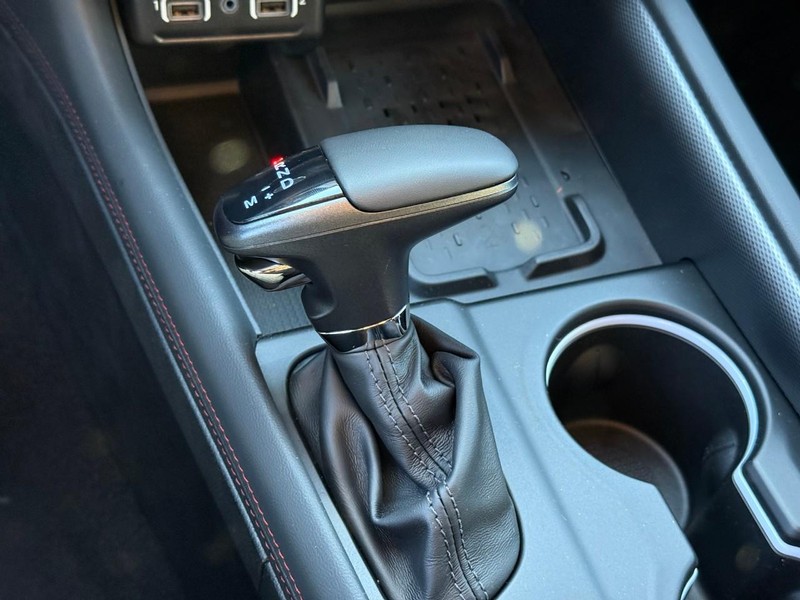 Dodge Durango Vehicle Full-screen Gallery Image 17