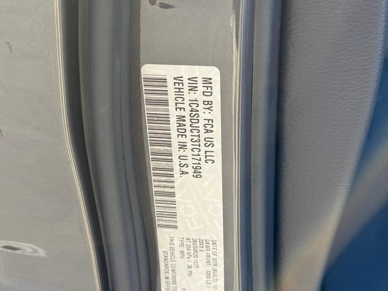 Dodge Durango Vehicle Full-screen Gallery Image 20