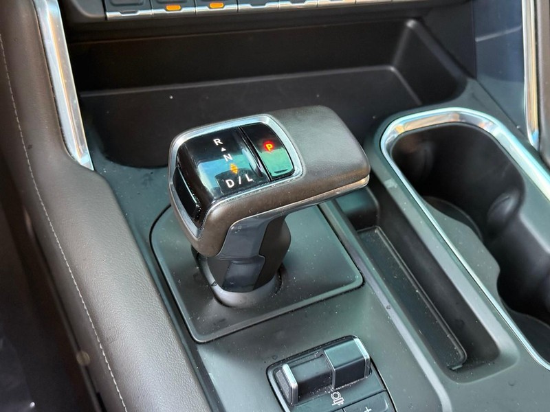 GMC Sierra 1500 Vehicle Image 25