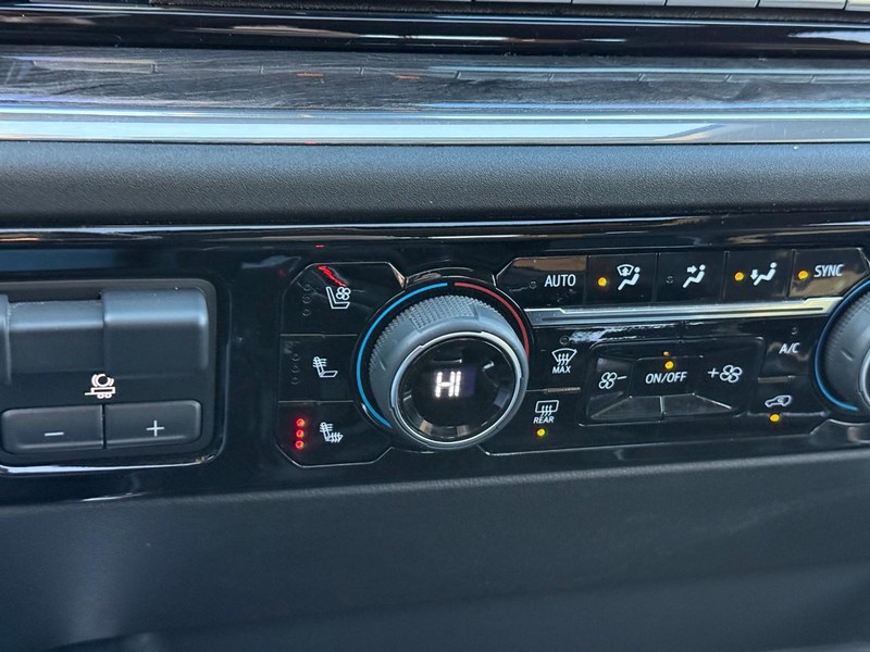 Chevrolet Silverado 1500 Vehicle Image 25