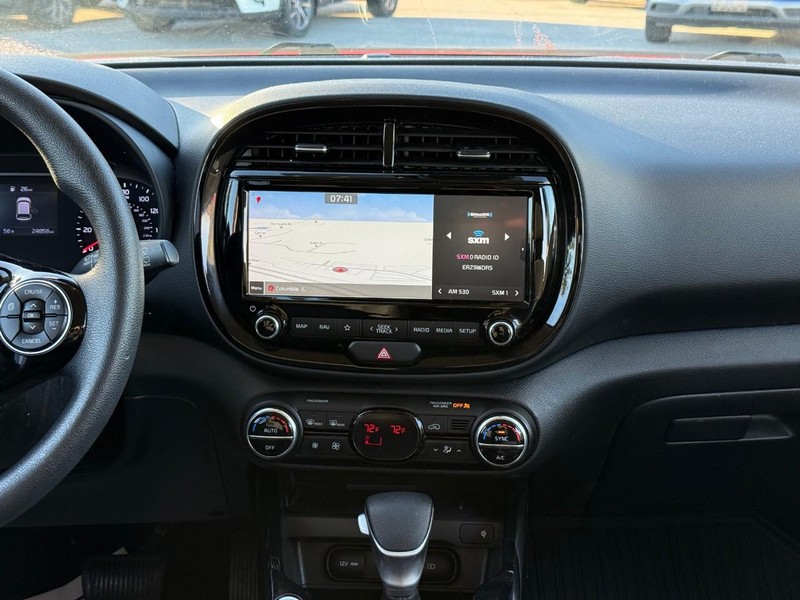 Kia Soul Vehicle Image 16