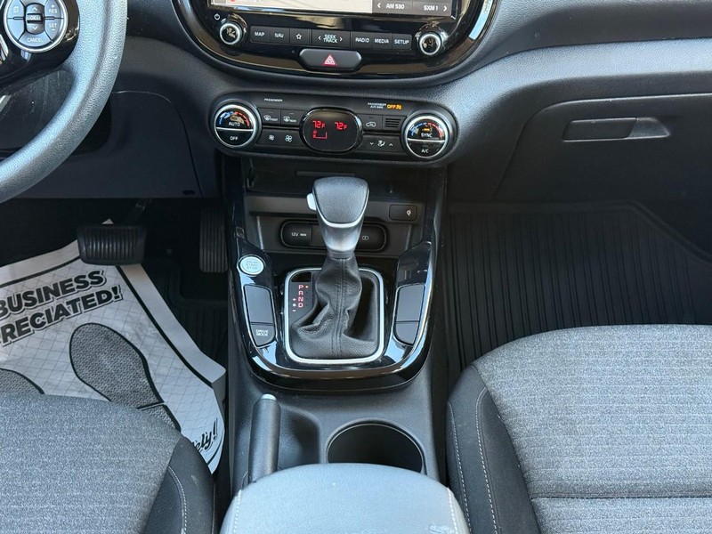 Kia Soul Vehicle Image 18