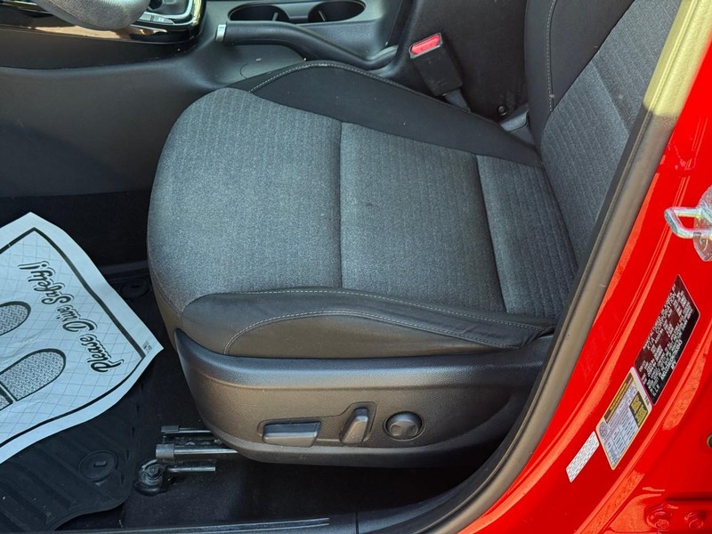 Kia Soul Vehicle Image 21