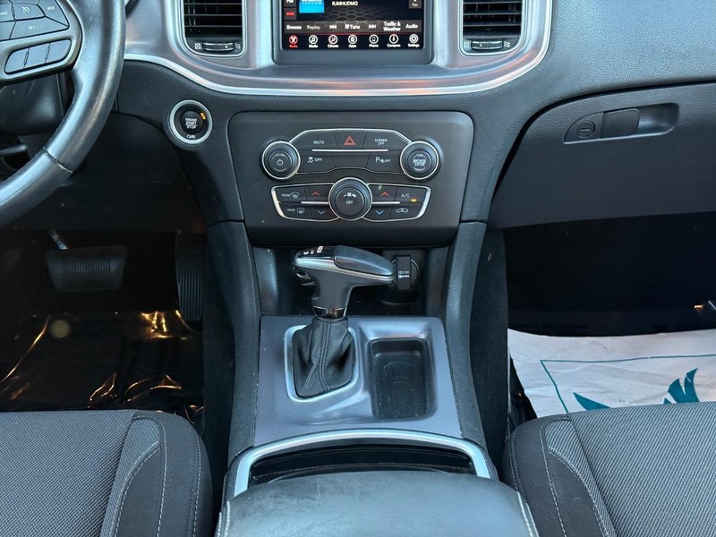 Dodge Charger Vehicle Image 17
