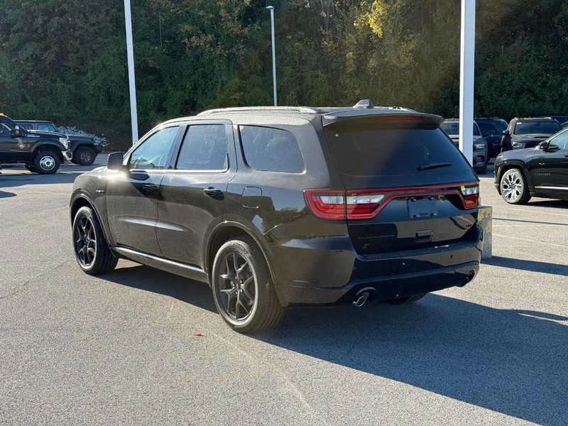 Dodge Durango Vehicle Full-screen Gallery Image 3