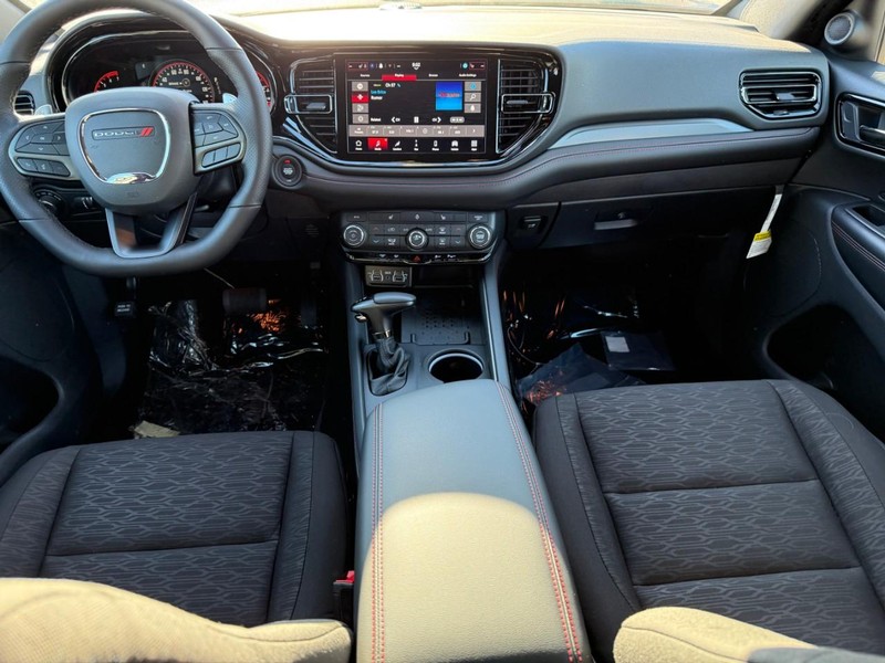 Dodge Durango Vehicle Full-screen Gallery Image 6