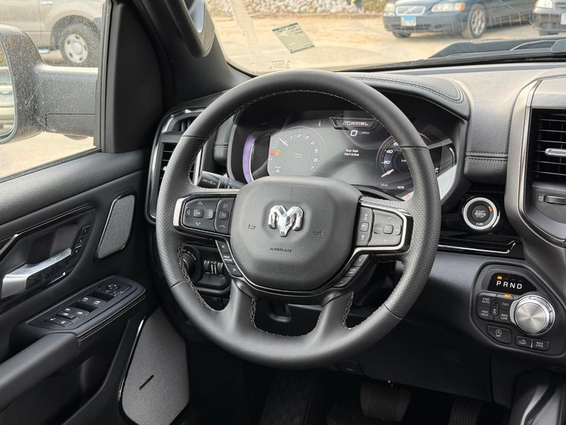 Ram 1500 Vehicle Image 09