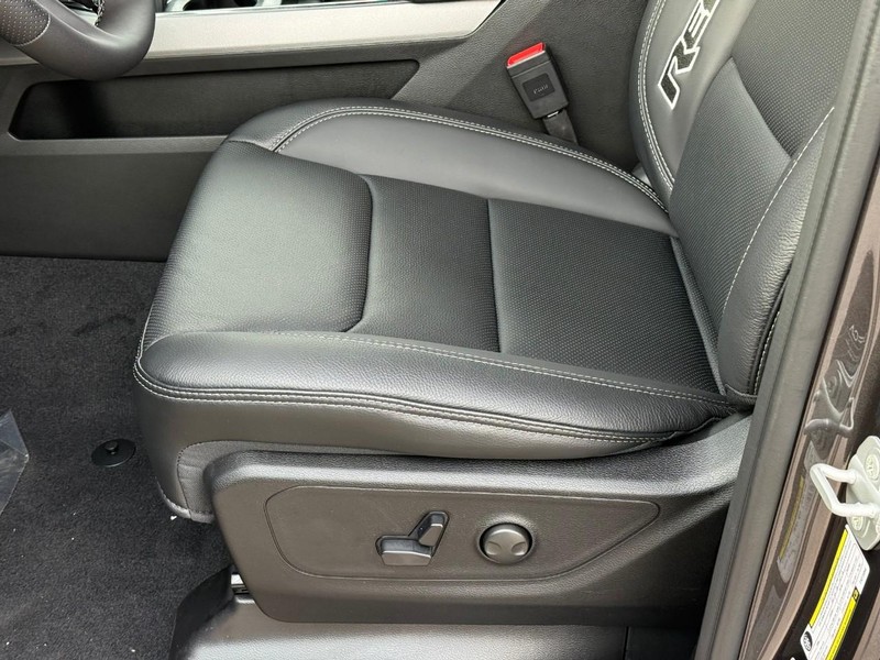 Ram 1500 Vehicle Image 14