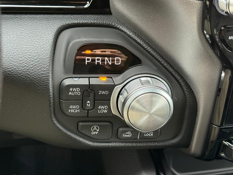 Ram 1500 Vehicle Image 18