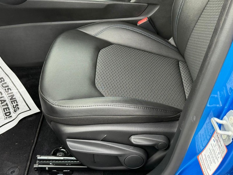 Jeep Compass Vehicle Image 15