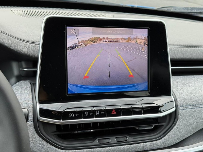 Jeep Compass Vehicle Image 19