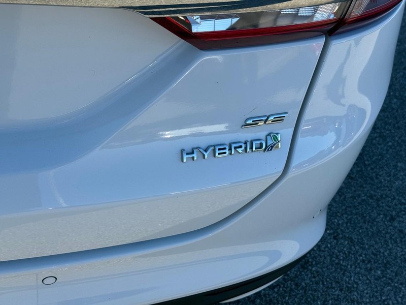 Ford Fusion Hybrid Vehicle Image 07
