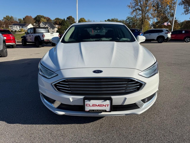 Ford Fusion Hybrid Vehicle Image 13