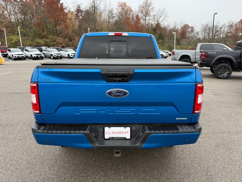Ford F-150 Vehicle Full-screen Gallery Image 6