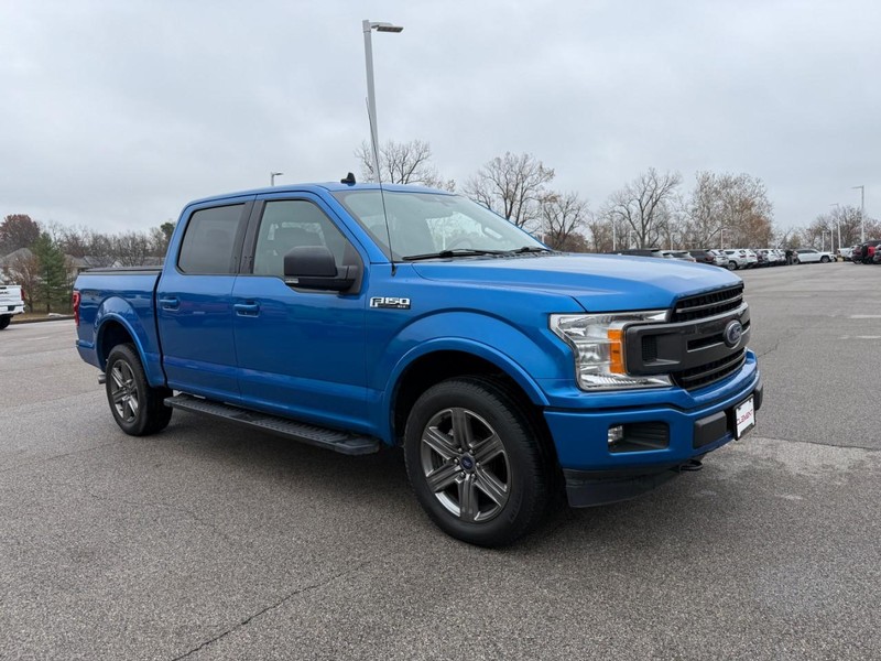 Ford F-150 Vehicle Full-screen Gallery Image 7