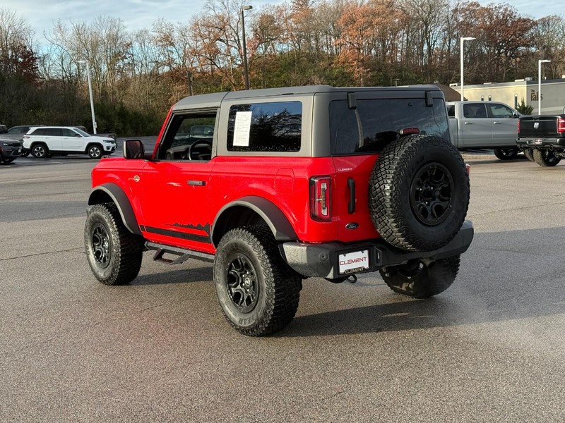 Ford Bronco Vehicle Image 04