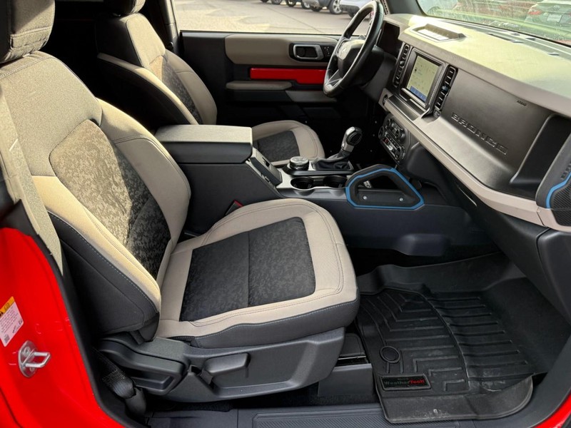 Ford Bronco Vehicle Image 13