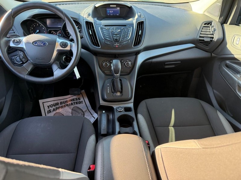 Ford Escape Vehicle Image 14