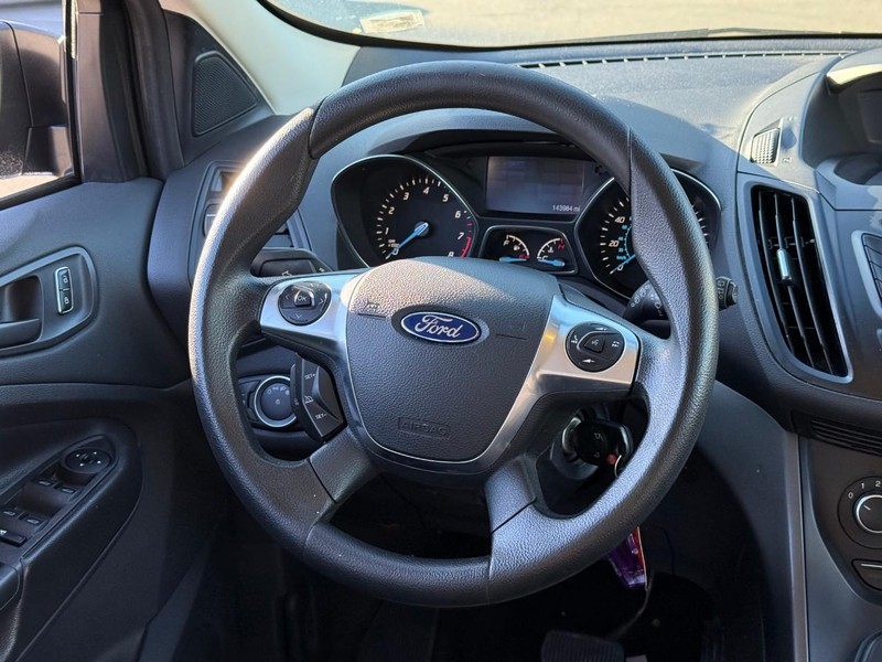 Ford Escape Vehicle Image 15