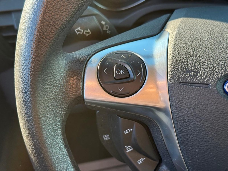 Ford Escape Vehicle Image 22