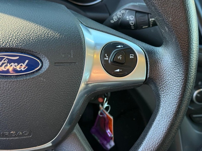 Ford Escape Vehicle Image 23