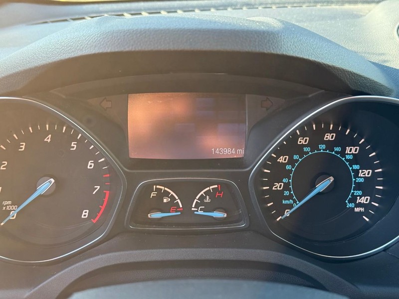 Ford Escape Vehicle Image 24