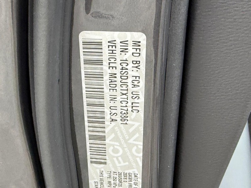 Dodge Durango Vehicle Image 21