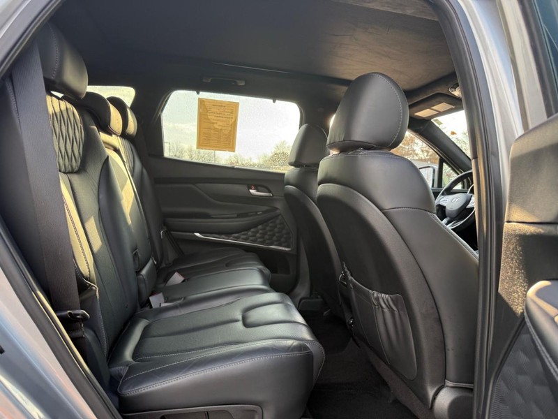 Hyundai Santa Fe Vehicle Image 14
