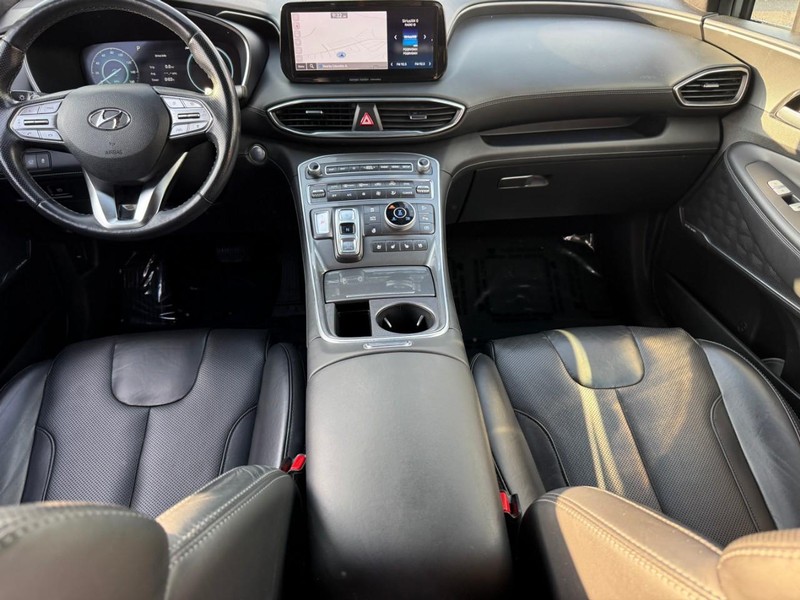 Hyundai Santa Fe Vehicle Image 15