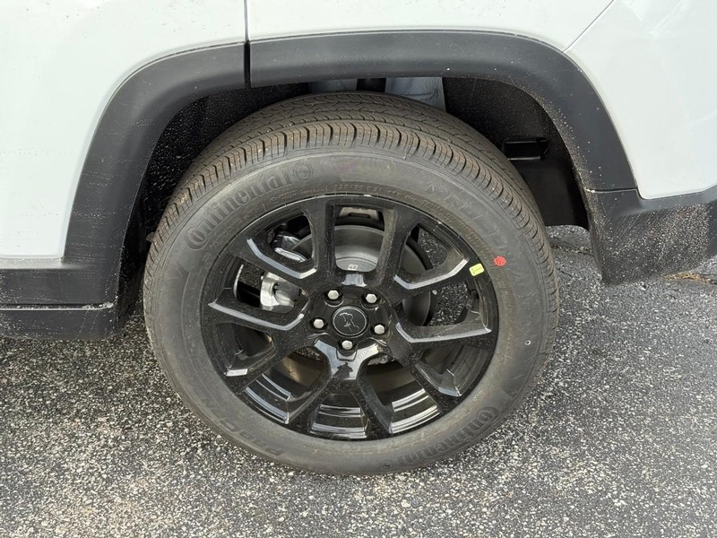 Jeep Compass Vehicle Full-screen Gallery Image 4