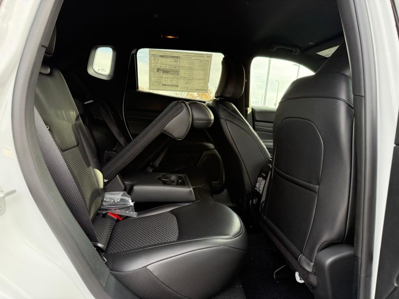 Jeep Compass Vehicle Full-screen Gallery Image 5