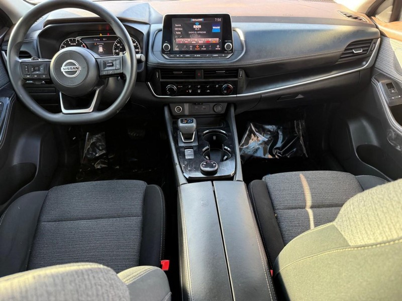 Nissan Rogue Vehicle Image 13
