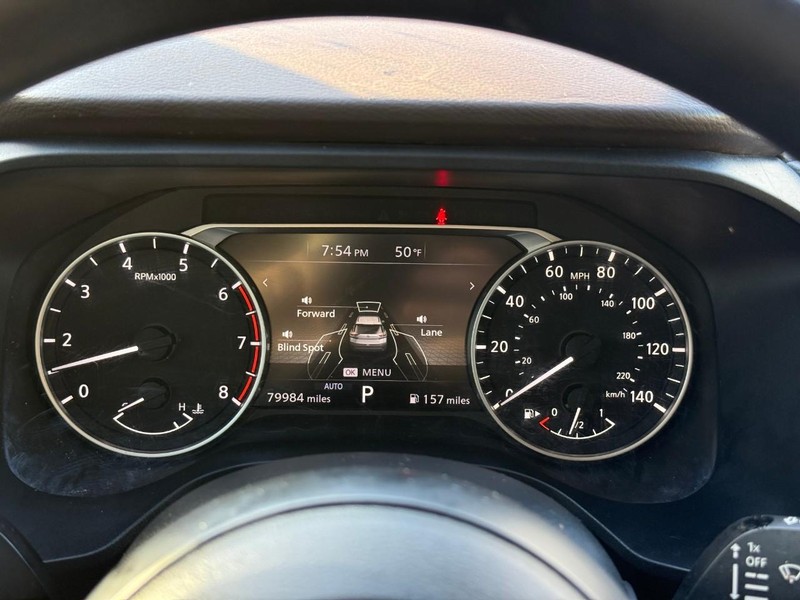 Nissan Rogue Vehicle Image 22