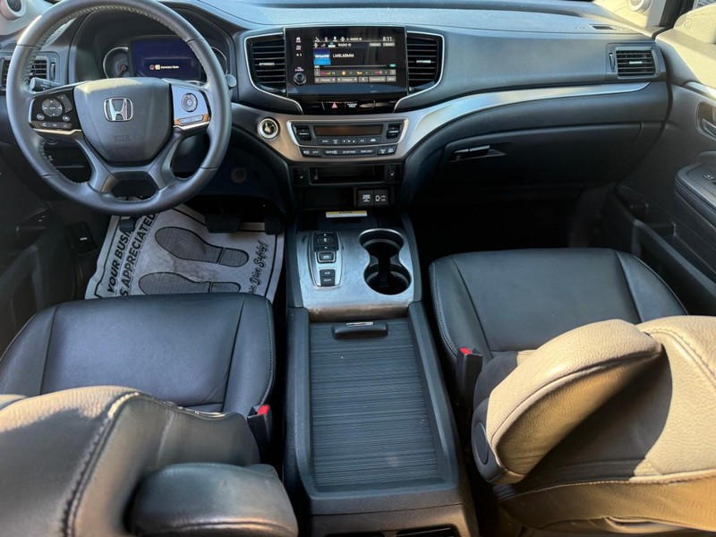 Honda Pilot Vehicle Image 15
