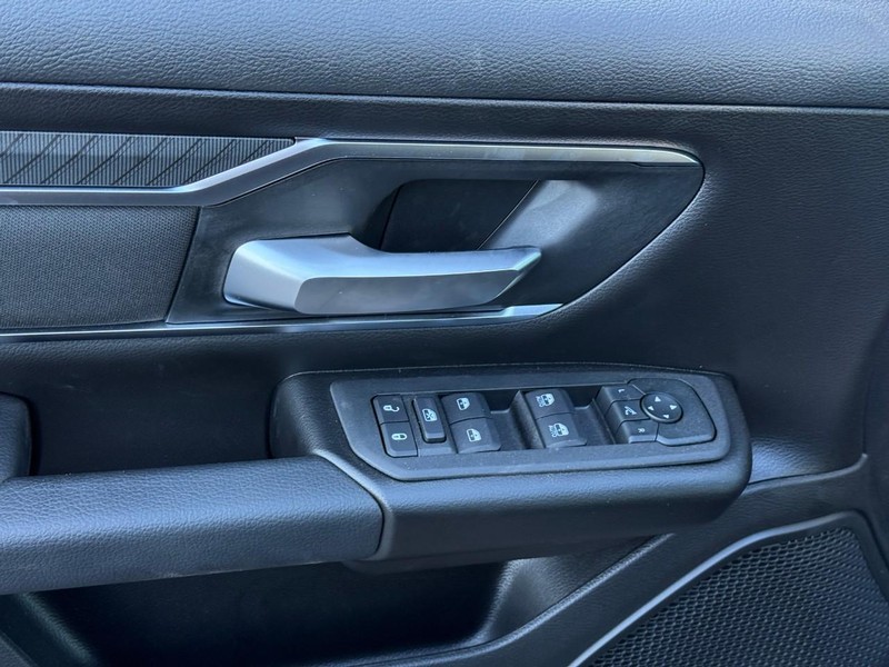 Ram 1500 Vehicle Image 13