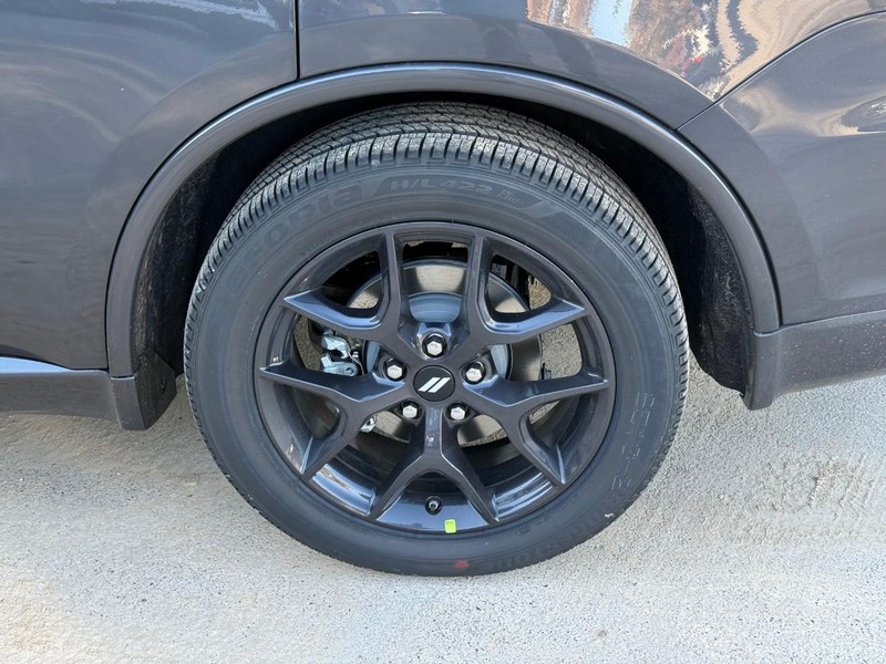 Dodge Durango Vehicle Full-screen Gallery Image 4